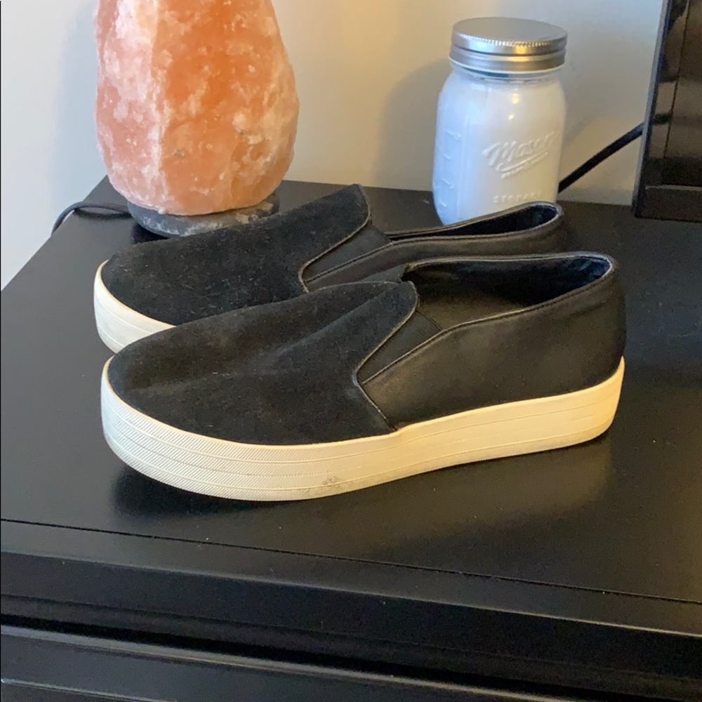 platform sneaker